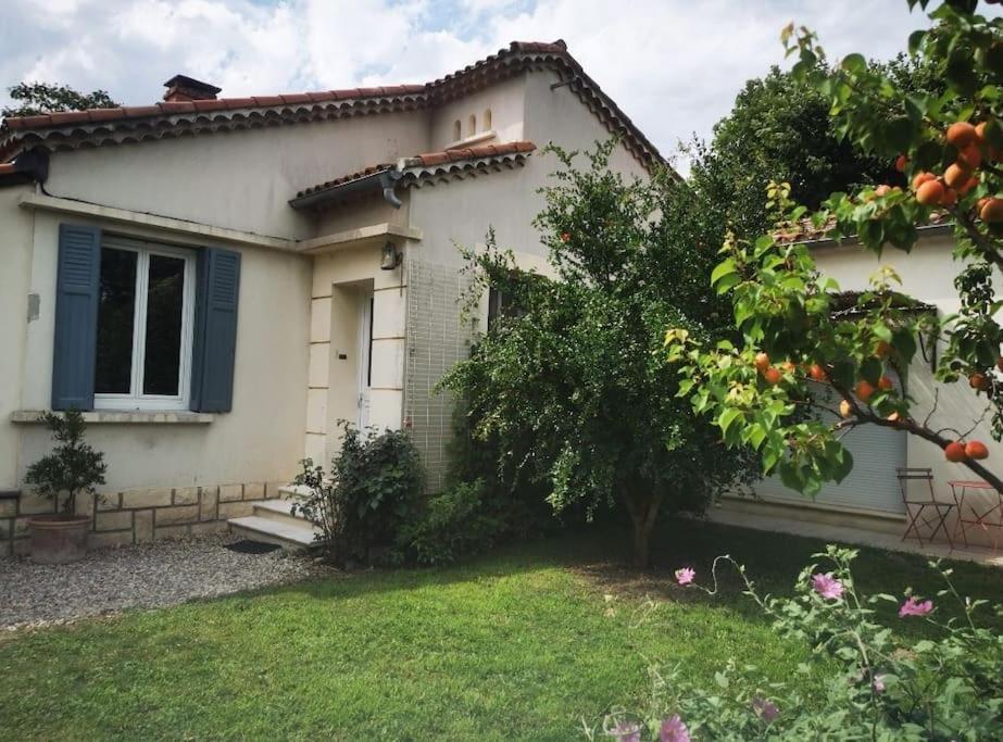 Maison Avec Piscine Dans Village Provencal. Courthézon Exterior foto