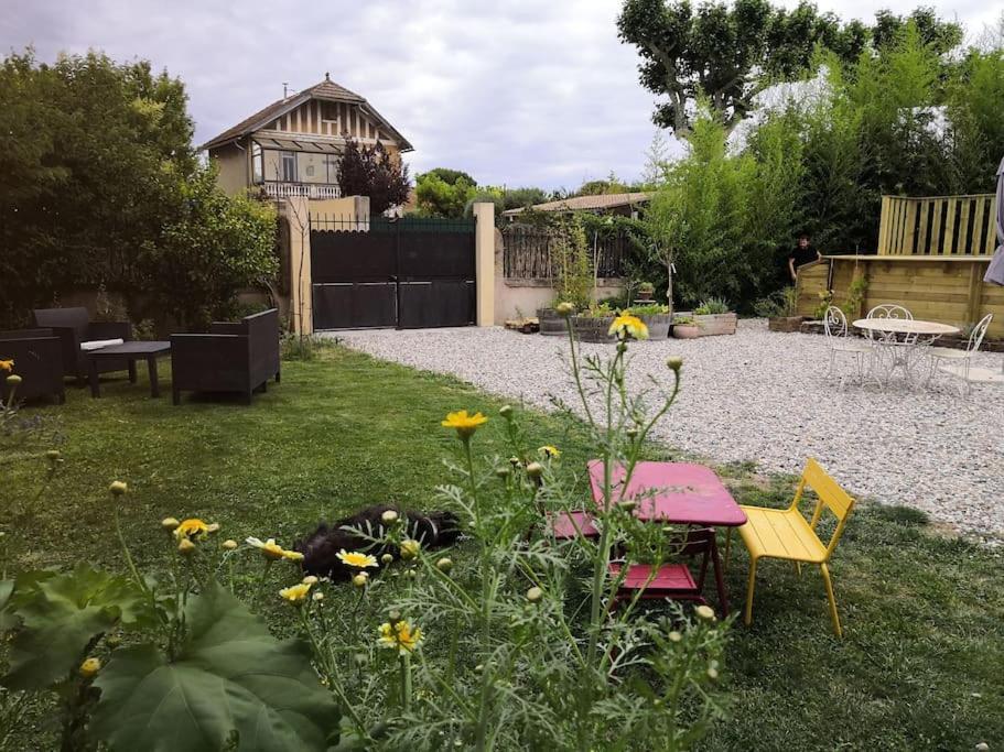 Maison Avec Piscine Dans Village Provencal. Courthézon Exterior foto