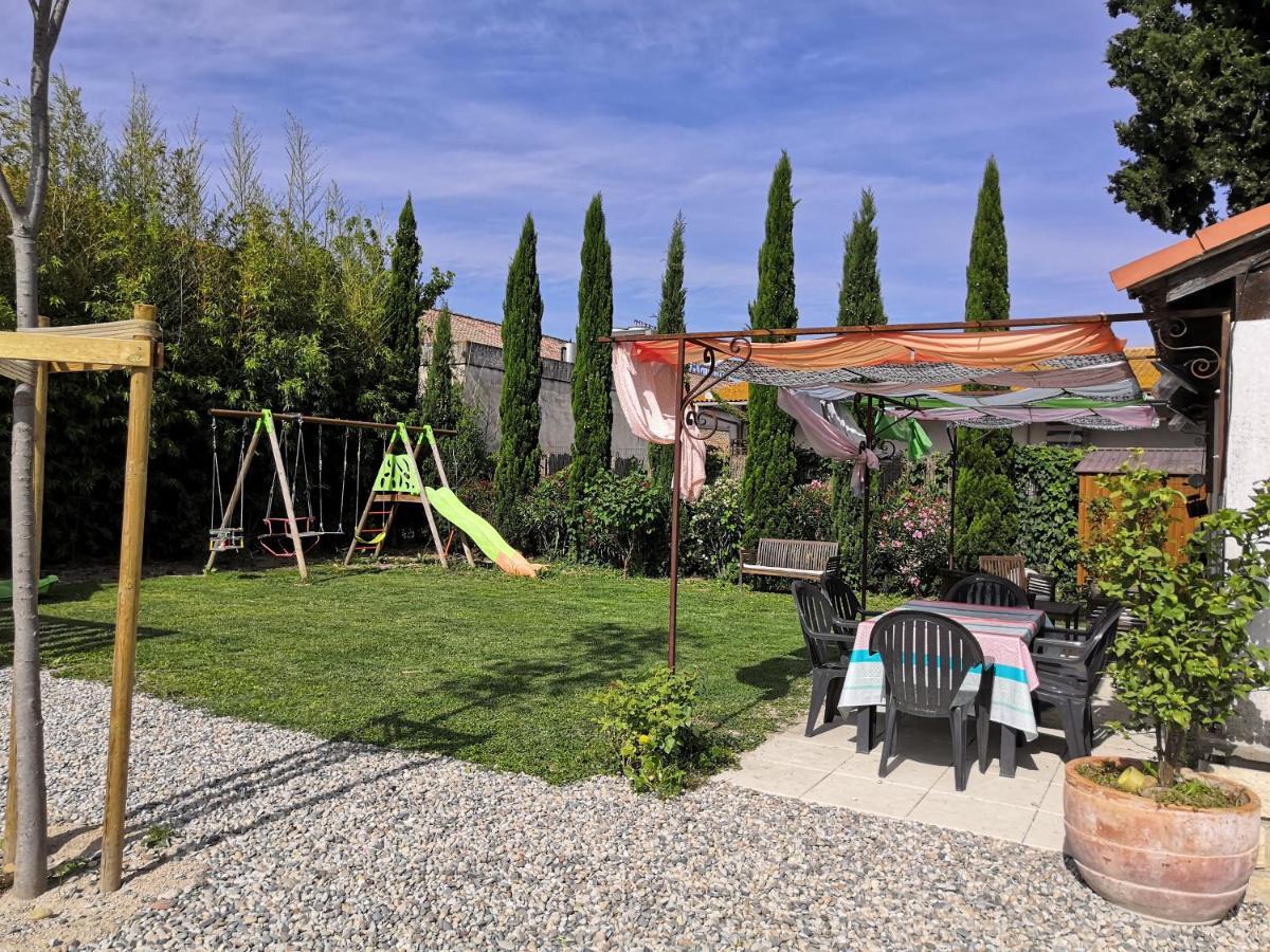 Maison Avec Piscine Dans Village Provencal. Courthézon Exterior foto