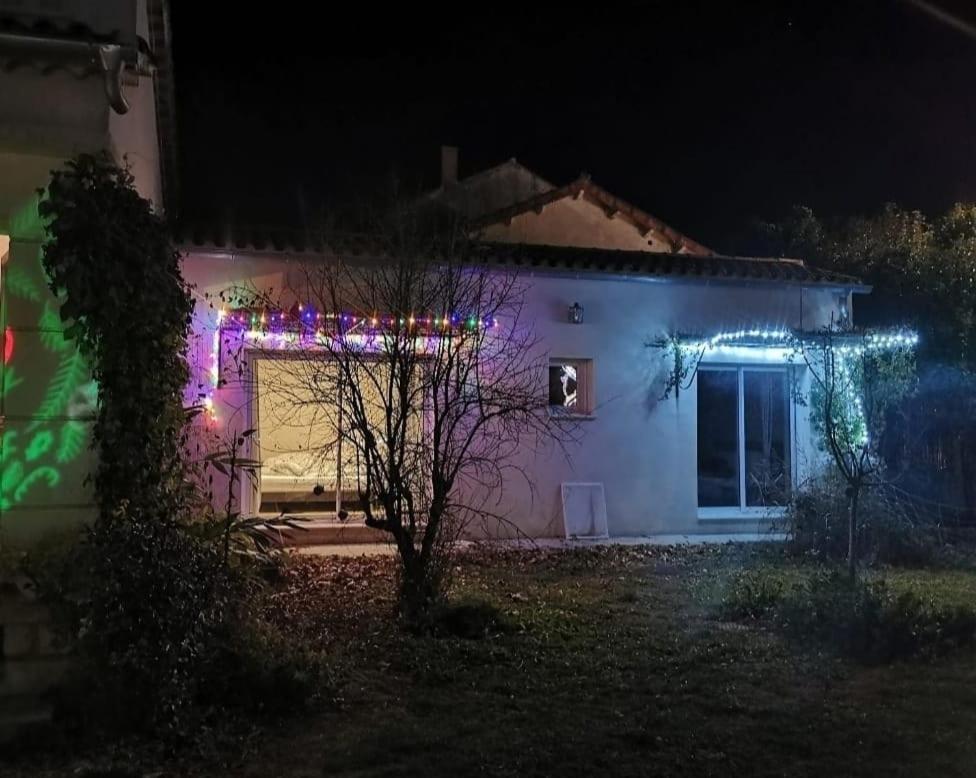 Maison Avec Piscine Dans Village Provencal. Courthézon Exterior foto